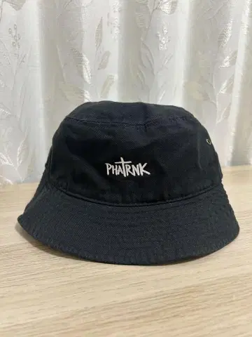 PHATRNK 버킷햇 블랙