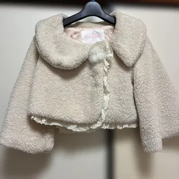 LIZLISA 베이지 프릴 숏 기장 아우터