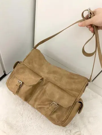Stand oil Joey Bag 베이지 스웨이드 숄더백
