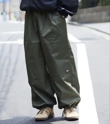 한정판 전개 Dickies x FREAK'S STORE/더블니 카키