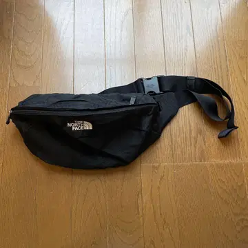 THE NORTH FACE 바디백 블랙
