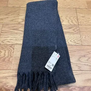 새상품 [ UNIQLO ] 수플레얀 챤키 스톨 머플러 다크 그레이