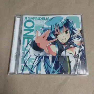 ONE / GARNiDELiA