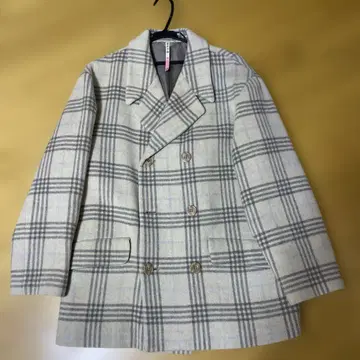 체크 무늬 피 코트