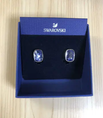 스와로브스키 Swarovski 퍼플 귀찌