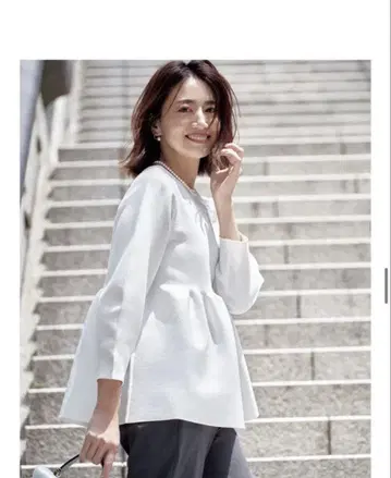 UNFILO 가디건 2WAY 페플럼