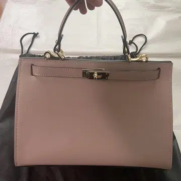 새상품급 Borsa Carina 핑크 그레이 이탈리아제 숄더백