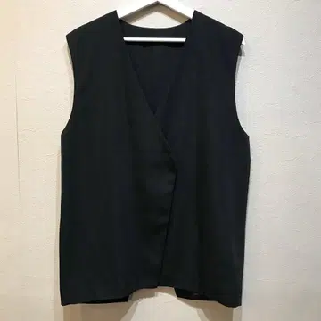 AIC. 테일러드 슬릿 베스트 F 사이즈