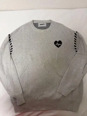 아다마스트 니트