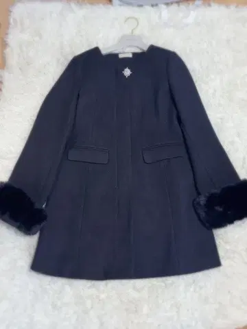 안미르 비쥬 코트 블랙