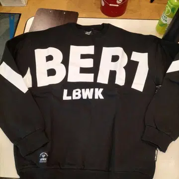 Liberty Walk 블랙 맨투맨 M