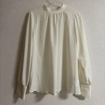 내추럴 뷰티 2WAY 하이넥 블라우스