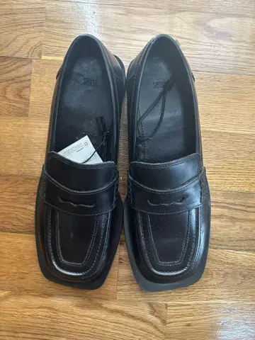 zara 블랙 스퀘어 로퍼 37