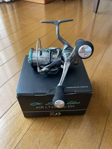 다이와 25 에메랄다스 AIR LT2500S-DH
