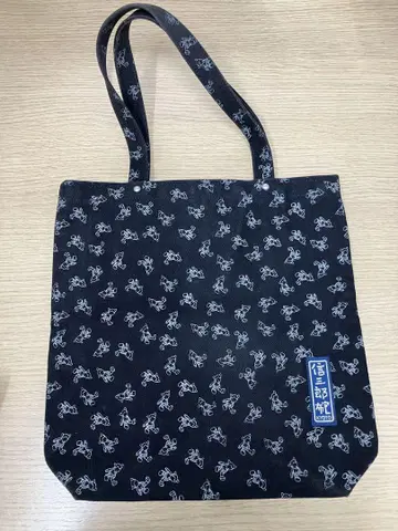 이치자와 신자부로 가방 아톰 패턴 블랙 토트백