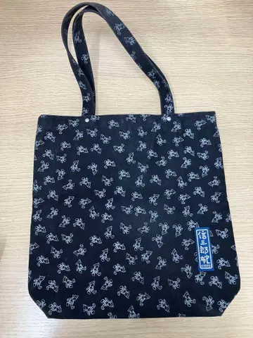 T10202 이치자와 신자로 가방 아톰 패턴 블랙 토트백