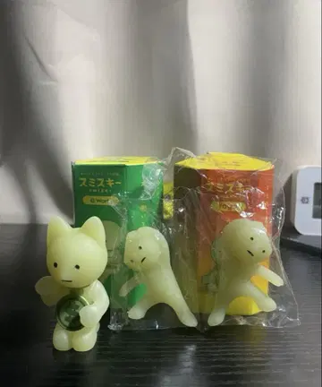 정품 Smiski 스미스키 피규어