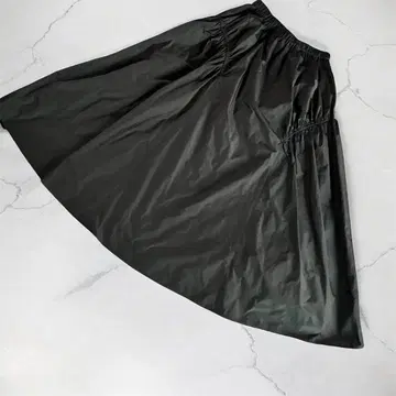 [ OPAQUE.CLIPS ] 블랙 플레어 롱 스커트