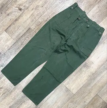 70'S 벨기에군 '좌우 비대칭 포켓' 플리츠 카고 팬츠