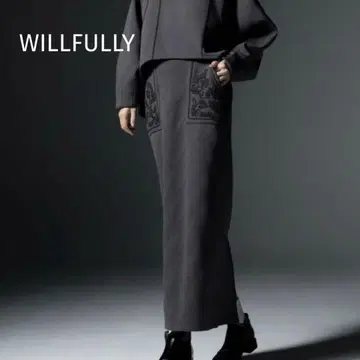 WILLFULLY 코드 자수 퀼팅 스커트