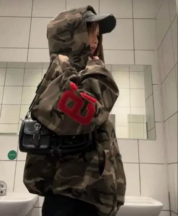 카모플라쥬 지퍼 후드티