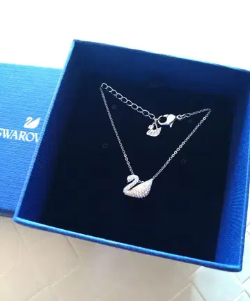 스와로브스키 새상품 Iconic Swan 목걸이 SWAROVSKI