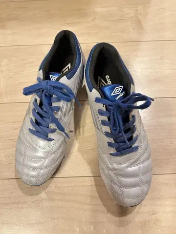 엄브로 축구 스파이크 액셀러레이터 24.5cm