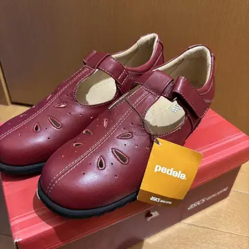 [ 새상품, 미사용 ] pedala 빨간색 로퍼