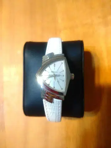 [ 가격 인하 ] HAMILTON 벤츄라 화이트 여성 사이즈