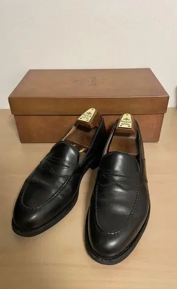 Berwick 4407BCVI 블랙 UK6.5 26cm