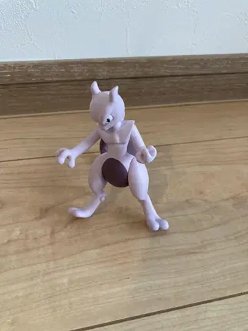 뮤츠 피규어 약 10cm