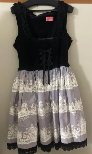 할로윈 패턴 베이비더스타즈 샤인브라이트 오버롤 스커트