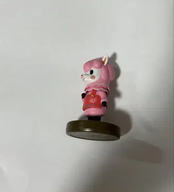 리사 amiibo 동물의 숲
