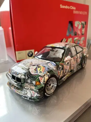 BMW M3 GTR 아트 카 뮤지엄 에디션 아트카