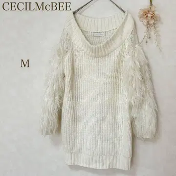 세실 맥비 니트 아이보리 오프숄더 캐주얼 퍼 포함 M