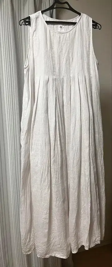 메종드소일 린넨 100% 슬리브리스 원피스