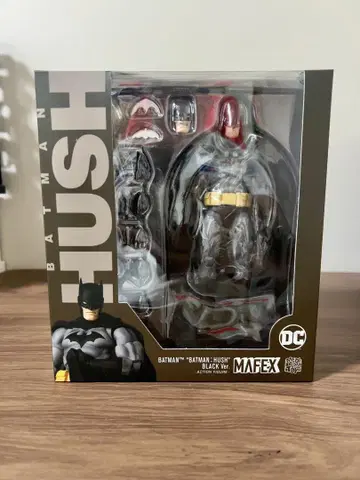 Mafex Hush 배트맨 블랙 슈트 Ver.