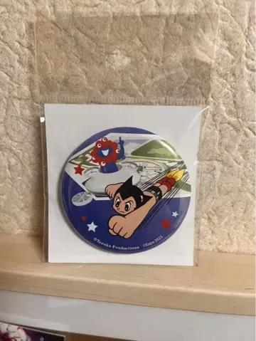 오사카 간사이 박람회장 한정품 미야쿠미야쿠 철완 아톰 캔뱃지