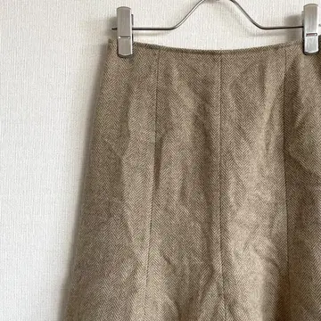 ROPE 미디 스커트 플레어 심플 안감 부착 울 혼방 깔끔한