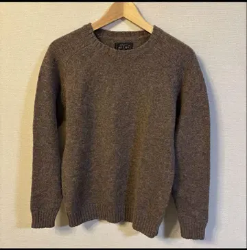 BEAMS 크루넥 스웨터 브라운