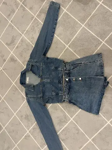 ZARA 데님 자켓과 숏팬츠 세트