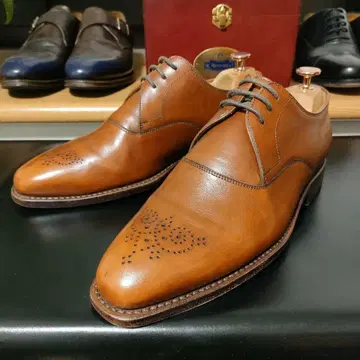 잘란 스리와야 메달리온 남성용 가죽 신발