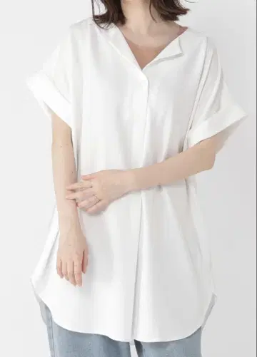 택 포함 새상품 스튜디오 클립 백 스키퍼 튜닉 블라우스