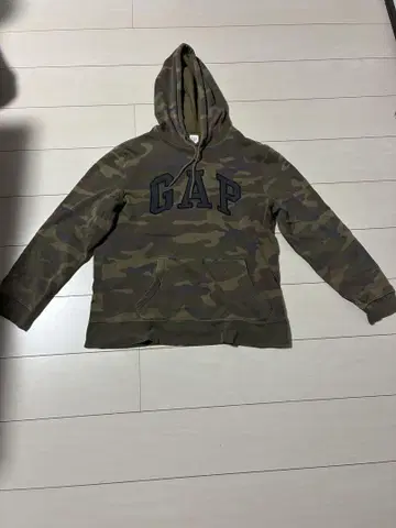 GAP 카모 패턴 후드 부착 후드티