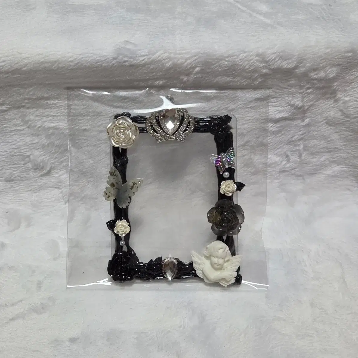 Black top loader holder for photocard