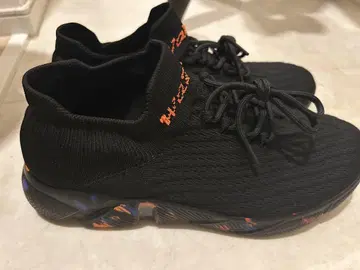 블랙 니트 스니커즈 42