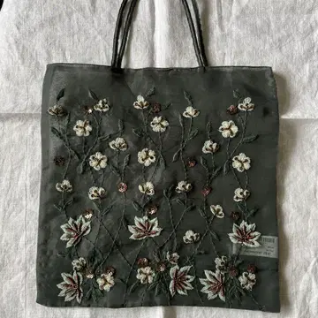 완판 ZARA 자수 패브릭 소재 백