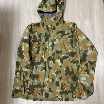 Marmot 카모 패턴 마운틴 후드티 M 사이즈