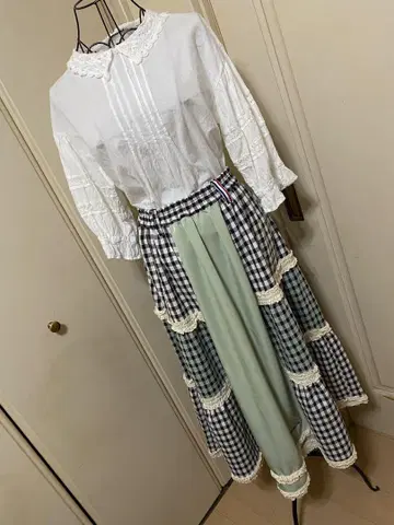 퍼슨즈 패치워크 프릴 스커트 새상품급