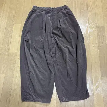 미즈이로 인드 코듀로이 와이드 팬츠 브라운